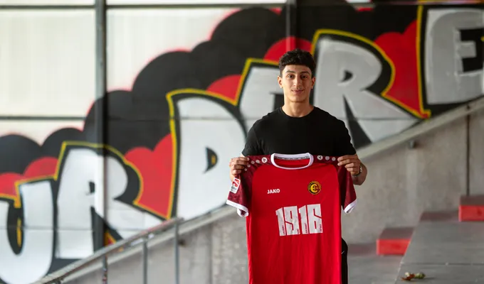 Elias Abid stürmt künftig für die Spvgg.